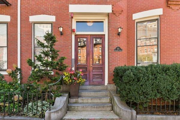 150 Chandler St #4, Boston, MA 02116