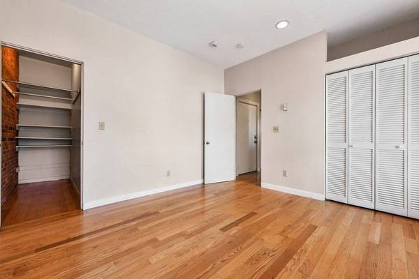 150 Chandler St #4, Boston, MA 02116