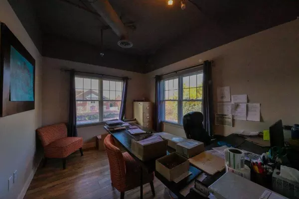 10412 Allisonville RD #212, Fishers, IN 46038