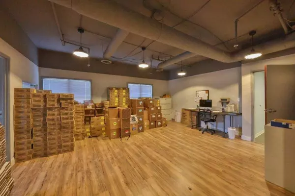 10412 Allisonville RD #212, Fishers, IN 46038