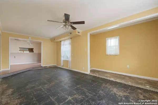 202 Hialeah Ave, San Antonio, TX 78218