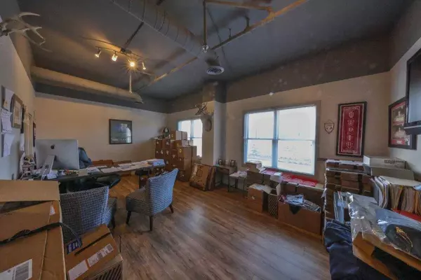 10412 Allisonville RD #212, Fishers, IN 46038