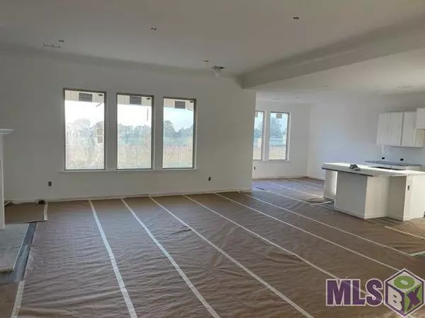 58860 APRIL LN, Plaquemine, LA 70764