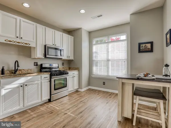 203 BERWICK LN, Stephens City, VA 22655