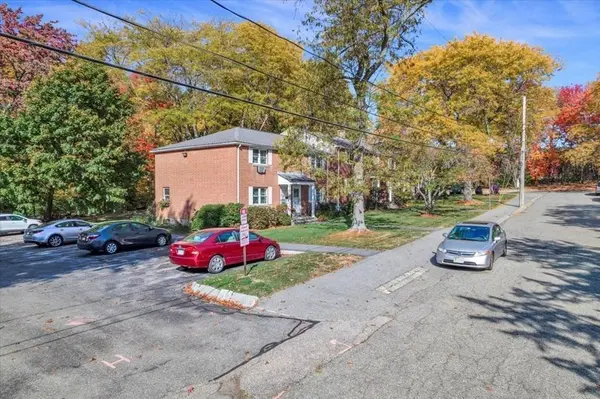 78 Jefferson St #C, North Andover, MA 01845