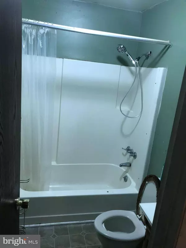 136 SCOTT ST, Front Royal, VA 22630