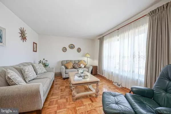 3832 ARENDELL AVE, Philadelphia, PA 19114