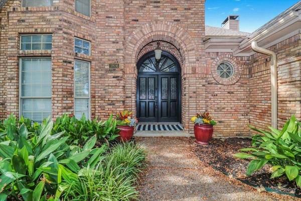 3806 Yachtclub Drive, Arlington, TX 76016