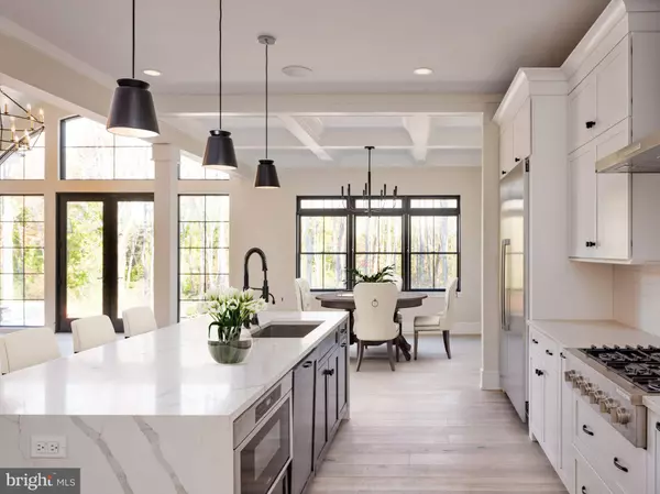 6 SOLEBURY MOUNTAIN RD, New Hope, PA 18938