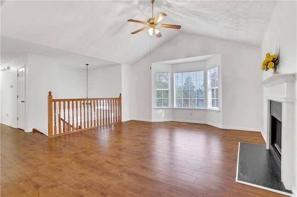 192 Rainbow LN, Hiram, GA 30141