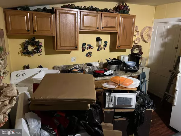 7-7 1/2 OLIVE ST, Salem, NJ 08079