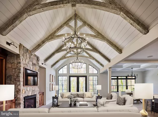 6 SOLEBURY MOUNTAIN RD, New Hope, PA 18938