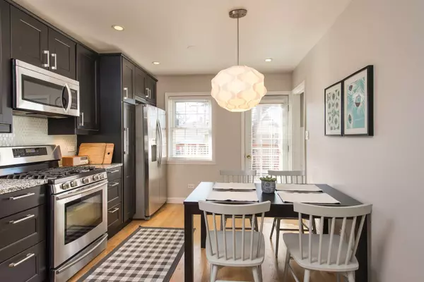 5332 S McVicker Avenue, Chicago, IL 60638