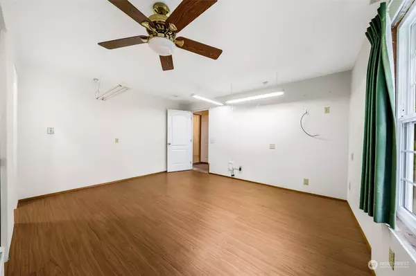 10513 238th ST E, Graham, WA 98338