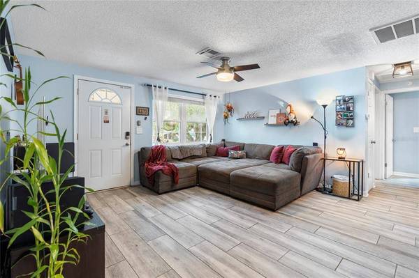 14690 54TH WAY N, Clearwater, FL 33760