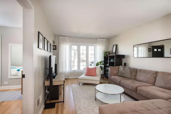 5332 S McVicker Avenue, Chicago, IL 60638