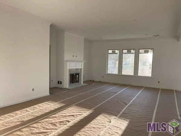 58860 APRIL LN, Plaquemine, LA 70764