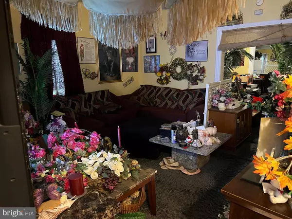 7-7 1/2 OLIVE ST, Salem, NJ 08079