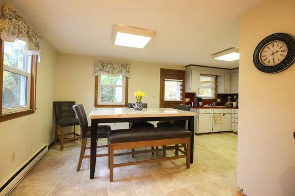 2 Theresa Rd, Woburn, MA 01801