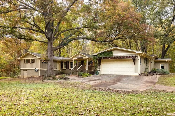 270 STROUD DR SE, Mableton, GA 30126