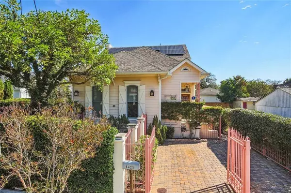 5425 HAWTHORNE PL, New Orleans, LA 70124