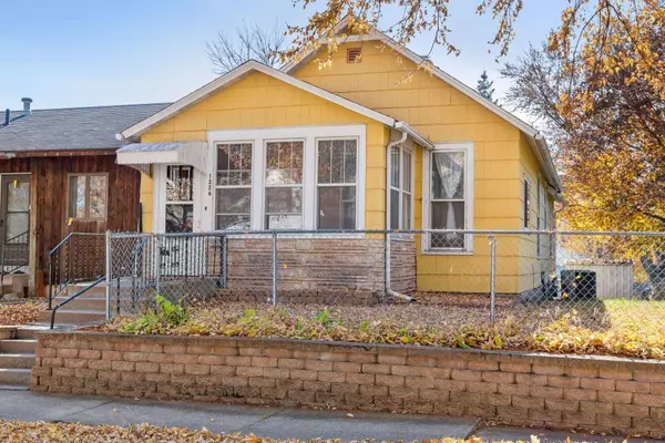 1326 4th ST E, Saint Paul, MN 55106