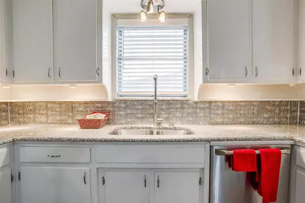 4009 Dakota Trail, Lake Worth, TX 76135