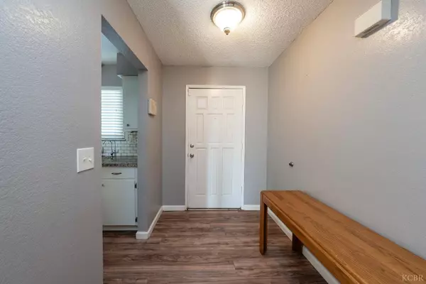 275 Pearl Drive, Lemoore, CA 93245