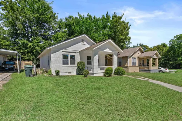 1592 SOUTHERN AVE, Memphis, TN 38114