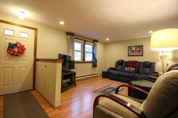 2 Theresa Rd, Woburn, MA 01801