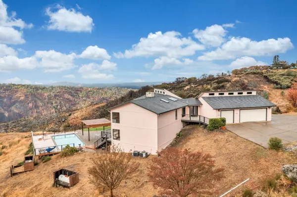 8050 Grizzly Flat RD, Somerset, CA 95684