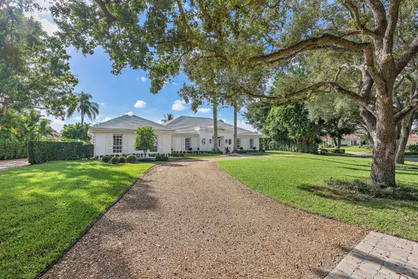 10182 SE Acorn WAY, Jupiter, FL 33469