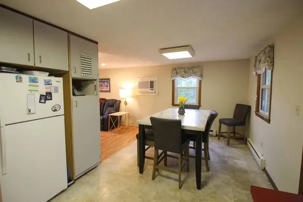 2 Theresa Rd, Woburn, MA 01801