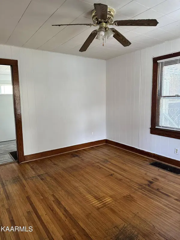 2515 Adair Ave, Knoxville, TN 37917