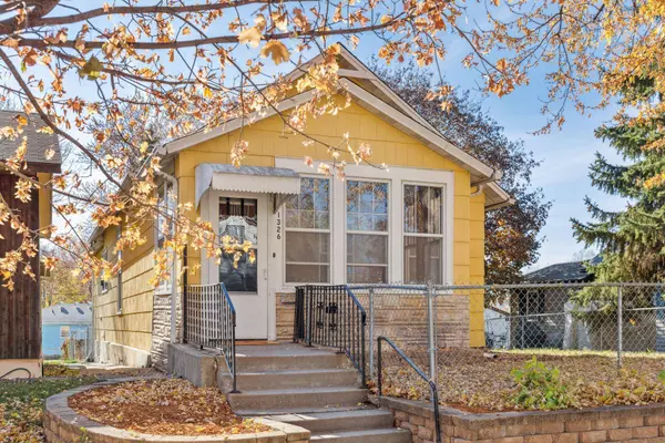 1326 4th ST E, Saint Paul, MN 55106