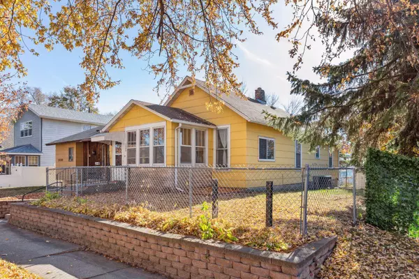 1326 4th ST E, Saint Paul, MN 55106