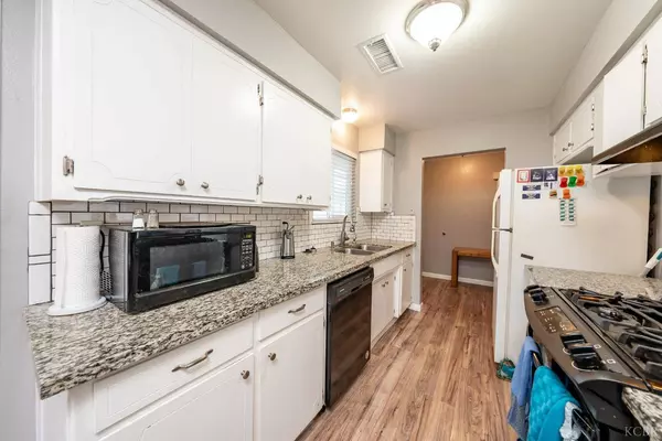 275 Pearl Drive, Lemoore, CA 93245