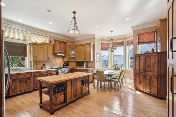 5425 HAWTHORNE PL, New Orleans, LA 70124