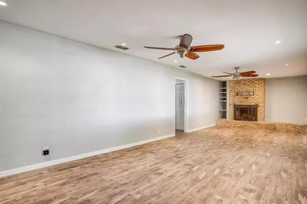 4009 Dakota Trail, Lake Worth, TX 76135