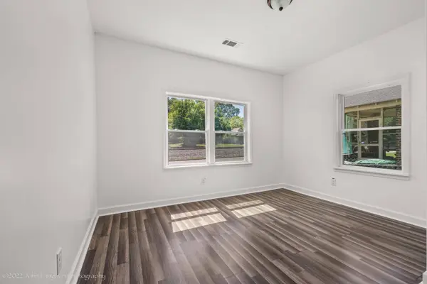 1592 SOUTHERN AVE, Memphis, TN 38114