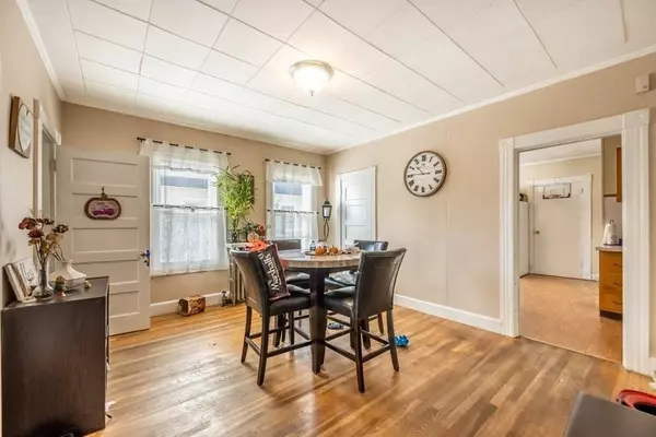 6-8 Brechin Ter, Andover, MA 01810