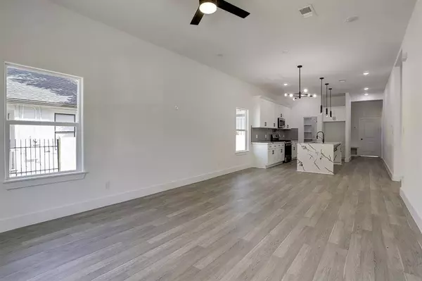 2312 Terry ST, Houston, TX 77009