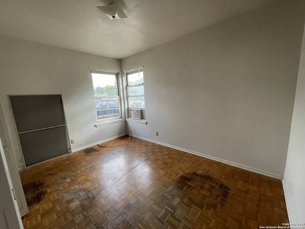 4931 BAYHEAD DR, San Antonio, TX 78220-4833