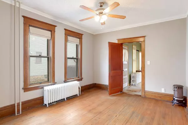 704 James AVE, Saint Paul, MN 55102