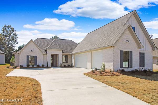 111 Biltmore Cove, Flowood, MS 39232