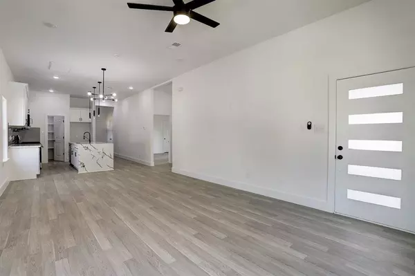 2312 Terry ST, Houston, TX 77009