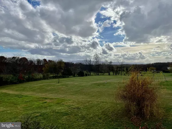 582 CHIMNEY CIR, Middletown, VA 22645