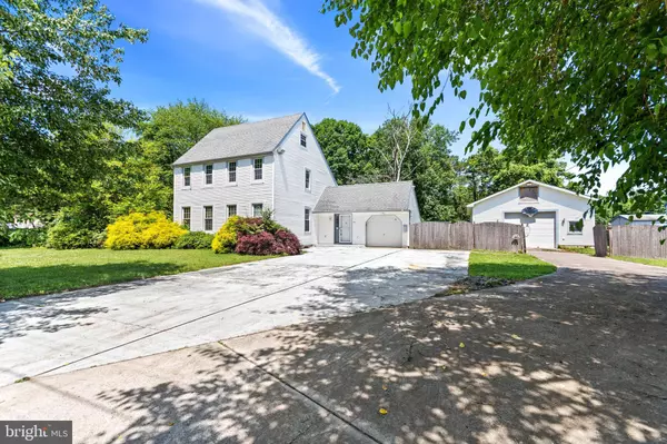 2033 LAMBERT AVE, Atco, NJ 08004