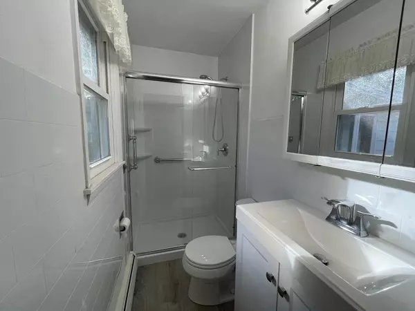 1409 Arrowood Dr, Madison, WI 53704