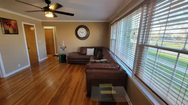 1400 Gardner Road, Westchester, IL 60154